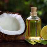 5 maneiras de usar o óleo de coco como cosmético natural